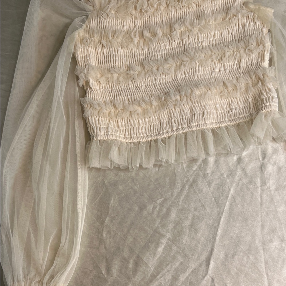 Chic Cream Ruffled Blouse - Picture 7 of 9